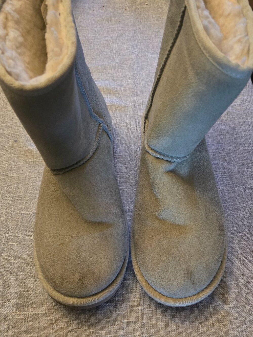 Koolaburra (UGG) Classic Tall Gray Suede Sheepskin Boots Size 9